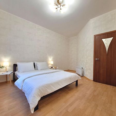 Однокімна Квартира Біля Каштанової Алеї У Центрі Полтави Мережа Alexapartments Документи Для Відряджень Безконтатне Заселення 24-7 Poltava Extérieur photo